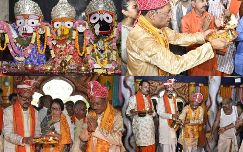 Governor and Chief Minister attended the Rath Yatra festival... After performing the ritual of Chharaphara, they sought blessings for the people of the state, a huge crowd of devotees gathered at the Jagannath temple located in Gayatri Nagar Raipur, Chhattisgarh, Khabargali