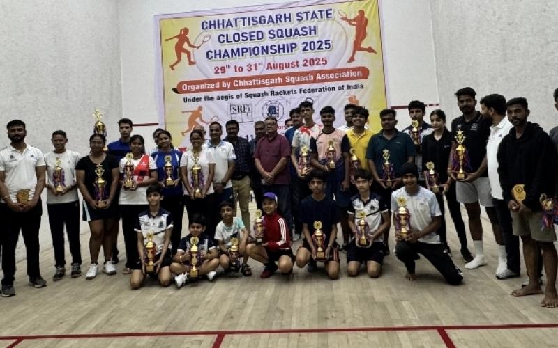 Chhattisgarh State Closed Squash Championship 2025 concluded successfully, Founder of Chhattisgarh Squash Association Dr. Vishnu Kumar Srivastava, Vice President Mr. Manoj Kumar Agarwal, Mr. Sandeep Govilkar Treasurer Rahul Sahu, Raipur, Khabargal