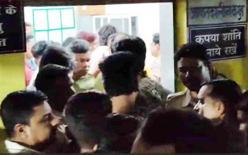 Teen was dancing to DJ's tune during Ganesh Visarjan, died of heart attack balrampur news hindi News big news latest News khabargali 