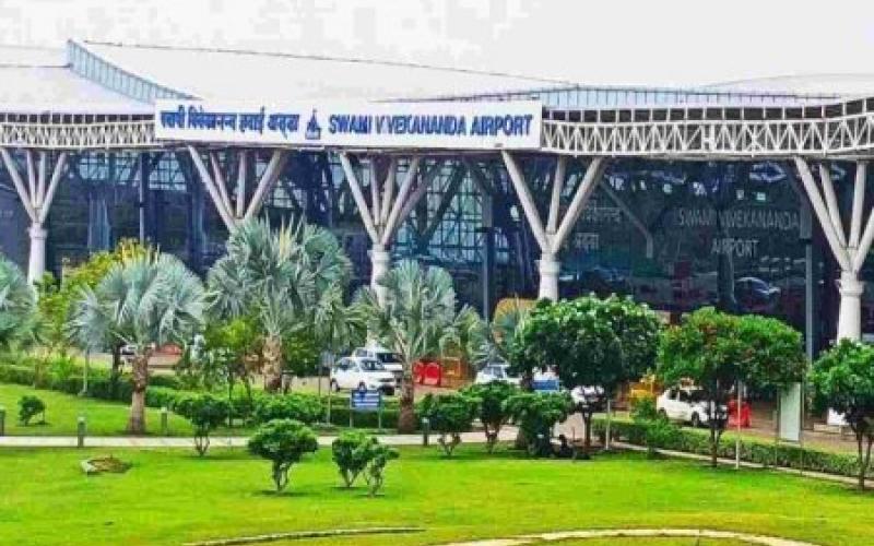 Cargo service resumes from Swami Vivekananda Airport, 40 kg of goods sent to Mumbai and Delhi hindi news big News latest News khabargali 