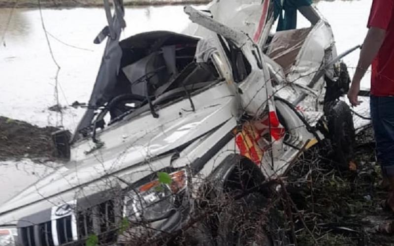 Three devotees going to Shirdi Sai Baba's Darshan died on the spot, four seriously injured. Hindi latest News big news khabargali