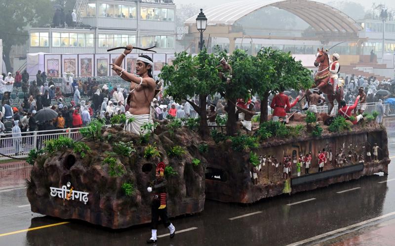 Chhattisgarh's tableau decorated on the path of duty, Chhattisgarh's tableau showed a live glimpse of tribal culture in the rehearsal. Chhattisgarh news hindi news latest News khabargali 