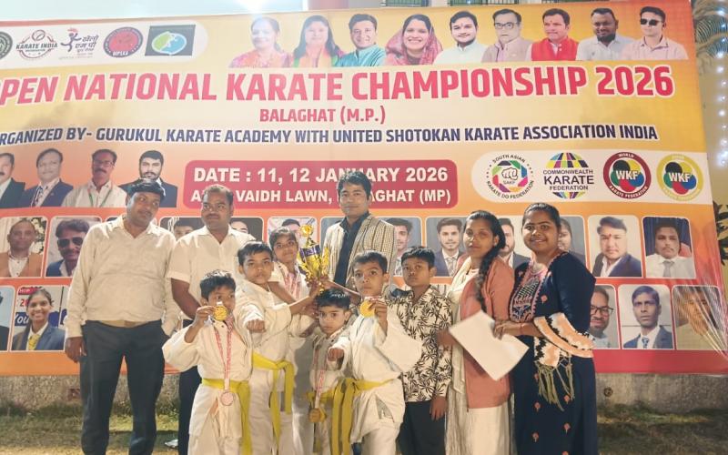 Vijay Vidya Mandir dominates the National Karate Championship held in Balaghat; Roop, Anushka, and Manish win gold medals, while Ishwar and Neeraj Suna secure silver medals. Vijay Vidya Mandir High School, Raipur, Principal Sushma Dubey, Chhattisgarh, Khabargali.