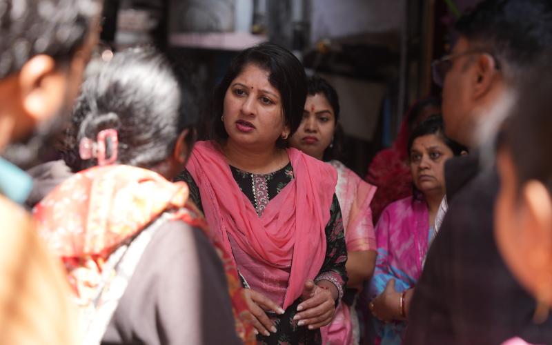 The Child Commission is on alert regarding the child abuse case.  The victim was met on the 17th, and a report will be submitted to the commission on the 22nd. The victim is receiving treatment, and the commission is monitoring the situation. Commission Chairperson Dr. Varnika Sharma is in constant contact. Raipur, Chhattisgarh, Khabargali.