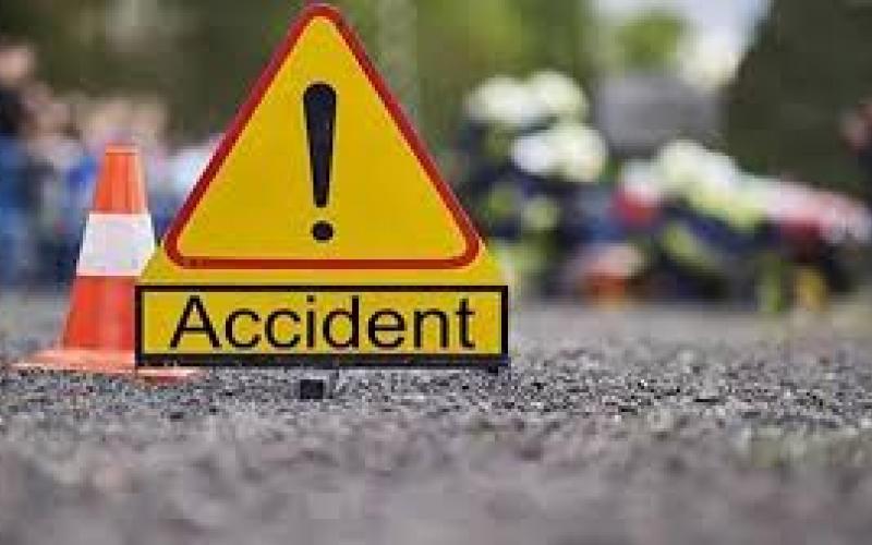 तिल्दा नेवरा में दर्दनाक सड़क हादसा, 3 की मौत, 2 घायल खबरगली Tragic road accident in Tilda Nevra, 3 dead, 2 injured raipur chhattisgarh big news khabargali 