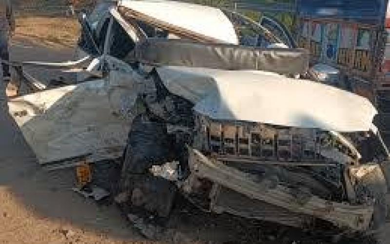 Three friends who were on their way to visit Mahakaleshwar died; they had left Telangana for the pilgrimage.