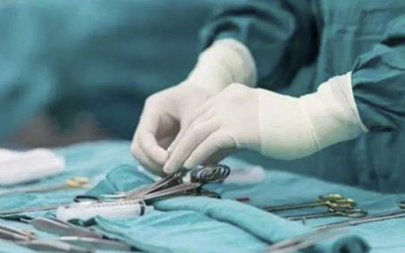 Father's wrist was cut by his son's attack, doctors performed surgery to save his life.