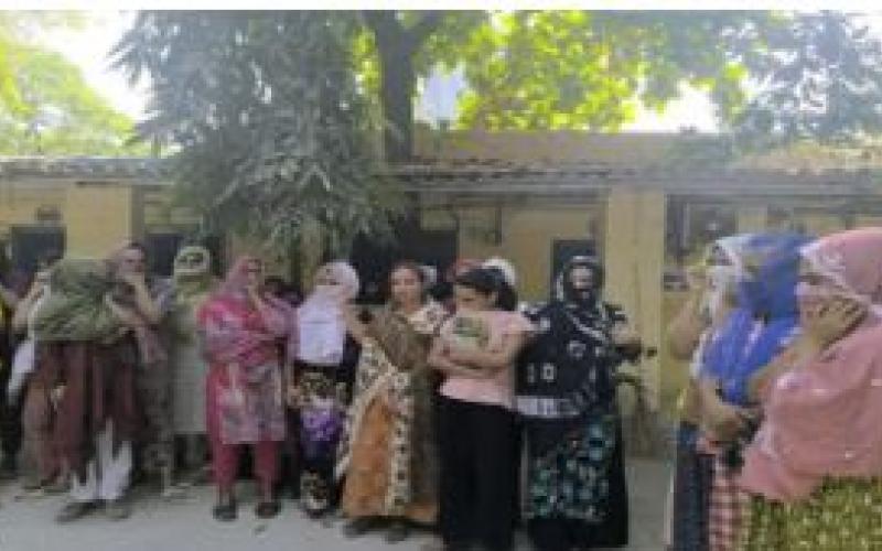 मुंबई के अंधेरी में बड़ी कार्रवाई, 25 बांग्लादेशी नागरिक गिरफ्तार खबरगली Major crackdown in Mumbai's Andheri; 25 Bangladeshi nationals arrested mumbai hindi news latest news khabargali 