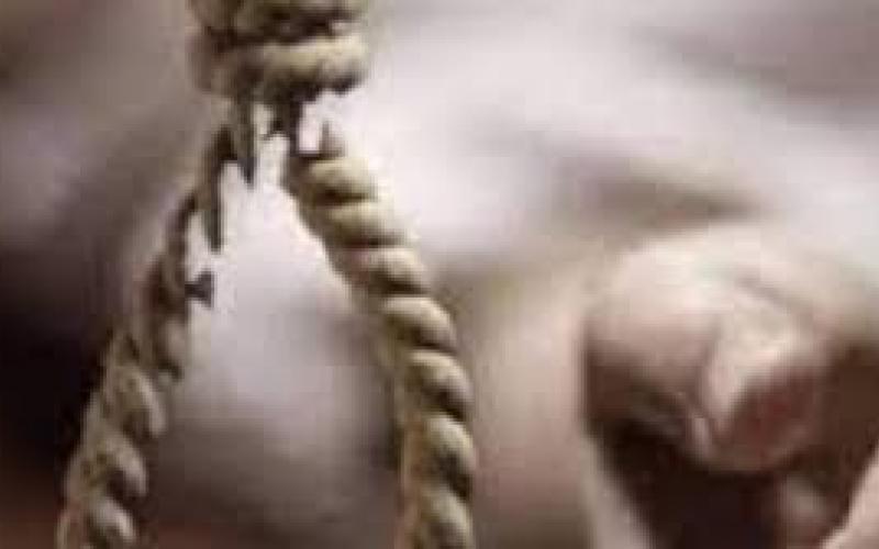 जांजगीर-चांपा में आठवीं की छात्रा ने फांसी लगाकर दी जान, गांव में मातम खबरगली An eighth-grade student hanged herself in Janjgir-Champa, leaving the village in mourning. hindi news latest news janjgir khabargali 