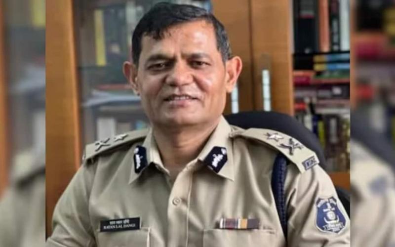 Breaking News: Senior IPS Officer Ratan Lal Dangi Suspended in Chhattisgarh; Government Takes Strict Action After Objectionable Photos Go Viral | Chhattisgarh | Khabargali