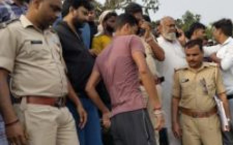 Husband jumps into pond to save drowning wife, both die simultaneously, police investigate hindi news latest big news khabargali