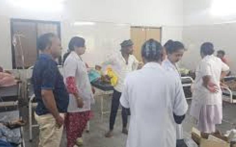 Food poisoning wreaks havoc in Chhattisgarh; 40 people fall ill after eating event food. Bilaspur chhattisgarh hindi news latest news khabargali 