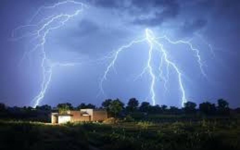  Natural disaster: Young man killed by lightning, crops destroyed by unseasonal rain raipur chhattisgarh khabargali 