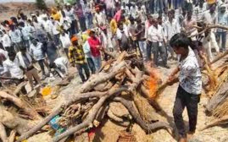 16 bodies were cremated together, leaving the village in mourning. hindi news latest news mp news khabargali 
