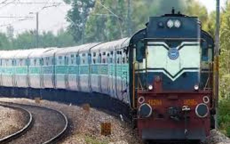Gondia-Durg MEMU passenger and other local trains cancelled, see full listraipur chhattisgarh hindi news khabargali 
