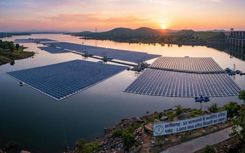 Floating solar plants to be installed on dams in Chhattisgarh; target set to generate 2,000 MW of green electricity. Latest News hindi News big news khabargali 