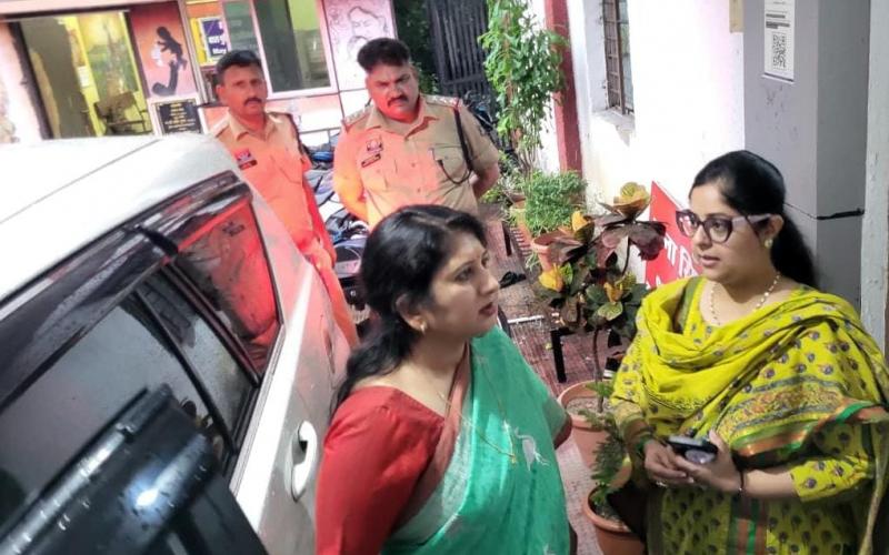 Due to the solid monitoring of the commission and the hard work of SJPU police, the girl returned safely. After 4 days of surveillance, the missing girl from Bilaspur was found at the border. Raipur, Khabargali, Dr. Varnika Sharma, Chairperson of Chhattisgarh State Child Rights Protection Commission