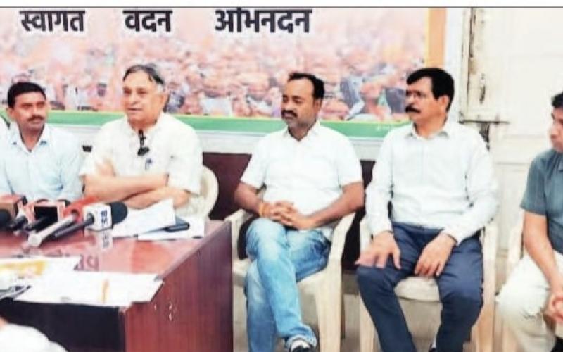 BJP's Samrasta Sankalp Abhiyan will start from today on the birth anniversary of Guru Ravidas. Lokesh Kavadia, Chairman of Chhattisgarh State Disabled Finance and Development Corporation Commission, shared the detailed outline of this ambitious campaign at the Balodabazar BJP office. Chhattisgarh, Khabargali