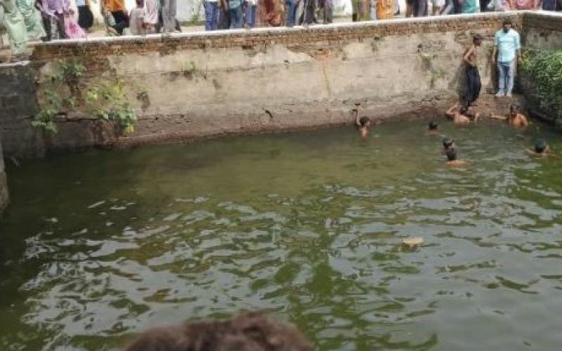 Two children drown in the stepwell of Chaturbhuji Temple; atmosphere of mourning in the area. raipur chhattisgarh latest news khabargali 