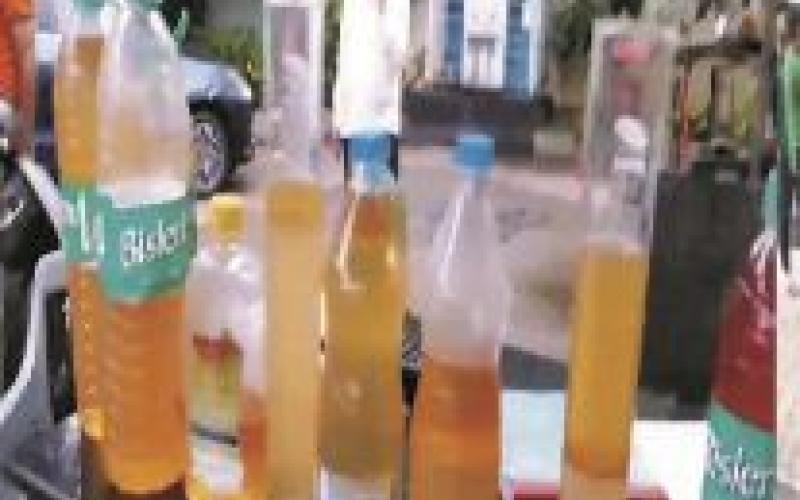 Uproar over complaints of water mixed with petrol; management initiates an investigation. raipur chhattisgarh news khabargali 