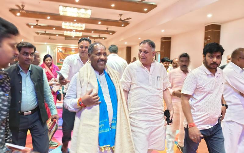 Lokesh Kanwaria, Chairman of Chhattisgarh Government Disabled Finance Development Corporation, Shakti News, Shakti BJP Meeting, Chhattisgarh Disabled Finance Development Corporation, Disabled Scheme, Shakti Collectorate, Lokesh Kanwaria Shakti Pravas, Chandrapur Assembly, BJP Shakti, Chhattisgarh, Khabargali