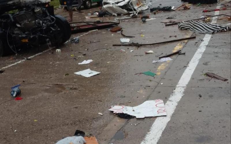 Horrific road accident in Balod; 6 killed in collision between pickup truck and truck. hindi news latest news balod news khabargali 