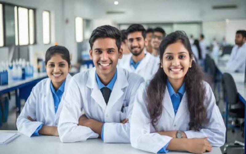 Stipend for medical PG students increased; they will now receive ₹94,000 per month raipur chhattisgarh hindi news khabargali 