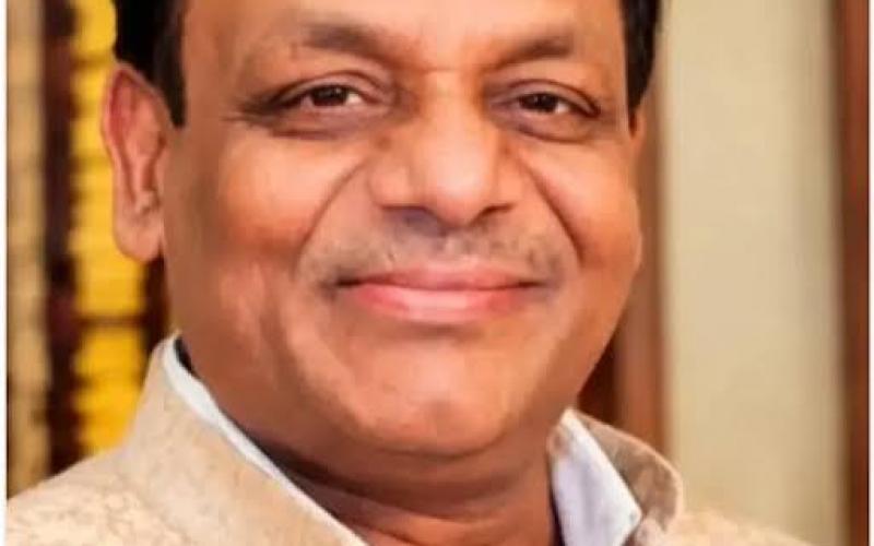 Suspicious death of Raipur businessman Deepak Mittal at Taj Hotel liquor and medicines recovered from his room hindi latest news khabrgali 