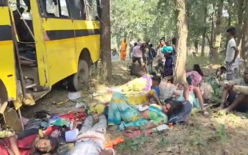 Financial assistance of 5 lakh each for those who died and 50,000 each for those injured in the Manendragarh bus accident has been announced latest News big news khabargali 