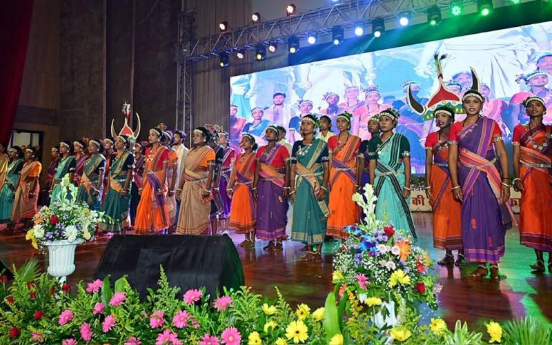 Major boost for Chhattisgarh: ‘Amari Silk’ brand launched; 360 women to get employment. raipur chhattisgarh hindi news raipur news khabargali 