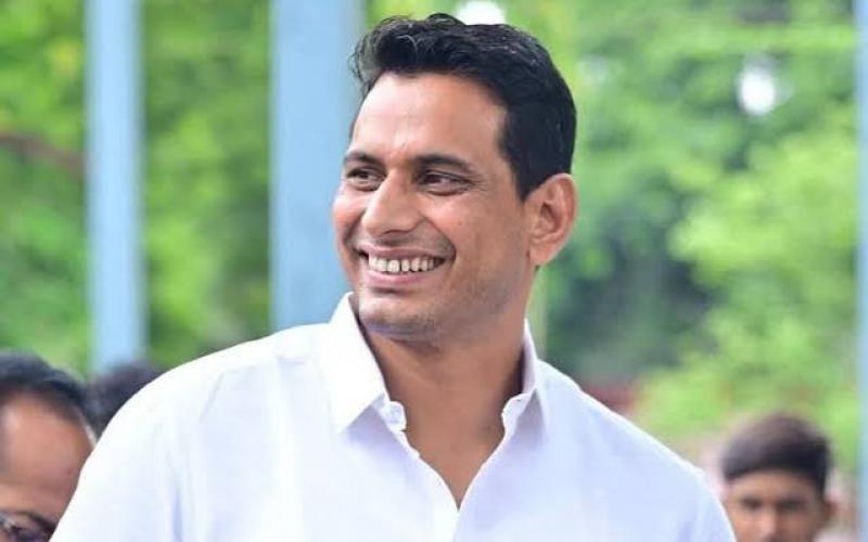 Notice issued to MLA Devendra Yadav to appear in court on October 5; EOW to file charge sheet. raipur chhattisgarh hindi news khabargali 