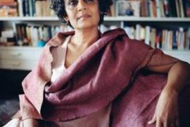 arundhati roy, corona virus, india, khabargali