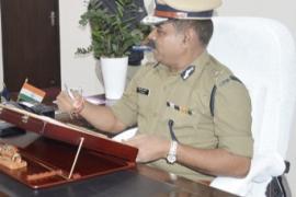 Dgp dm awasthi, khabargali