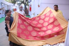 Rajdhani, Pandri Haat, Gandhi Shilp Bazaar, Chhattisgarh Handicrafts Board Development Commissioner, Handicrafts, Ministry of Textiles, Minister of Village Industries Guru Rudrakumar, Khabargali