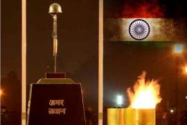 India Gate, Amar Jawan Jyoti, National War Memorial, Netaji Subhas Chandra Bose, Indira Gandhi, Memorial of the Martyrs of the 1971 Indo-Pak War, Prime Minister Narendra Modi, Chief of Integrated Defense Staff Air Marshal Balabhadra Radha Krishna, Edwin Lutyens, Raja George V  , New Delhi, Khabargali