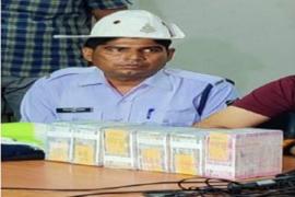 Traffic constable Nilambar Sinha, a unique example of honesty, a bag full of 45 lakh rupees, Chief Minister, Bhupesh Baghel, Vikas Upadhyay, SSP Prashant Agarwal, Raipur, Mana Airport, Khabargali