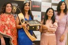 Mrs. India contest, Udaipur, Raipur, Maneka Srivastava, Iron Maiden, won the title, fitness, Chhattisgarh, news, khabargali