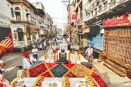 Chaturvidh Sangh, Sadar Bazar, Shri Rishabhdev Jain Temple, Shri Sambhavnath Jinalaya, Vivekananda Nagar, Jain Samaj, Dadabari's prestige, procession, prestige festival, Acharya, Upadhyay, Sakal Sangh, Raipur, Chhattisgarh, Khabargali