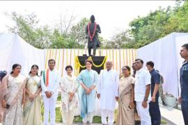 Priyanka Gandhi, offering prayers at Maa Danteshwari Temple, Lalbagh, welcomed in Bastariya style, Jagdalpur, conference of trust, National General Secretary of Congress, Pandit Jawaharlal Nehru, Chhattisgarh, News, khabargali