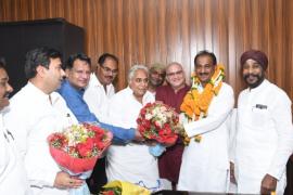 Altaf Ahmed, newly appointed Chairman of Chhattisgarh Madarsa Board, Arun Vora, MLA and Chairman, Warehouse Corporation, Mahendra Singh Chhabra, Chairman Ch.  State Minorities Commission Dhiraj Bakliwal Mayor Durg, Idris Gandhi President Ch.  Urdu Academy, Mohd.  Aslam President Ch.  Haj Committee, Mohd.  Hafiz Khan Vice President Ch.  State Minorities Commission, M. R. Khan (Secretary), Mohd.  Iqbal, Govind Kumar Mishra, Dr. Imtiaz Ahmed Ansari, Chhattisgarh, Khabargali