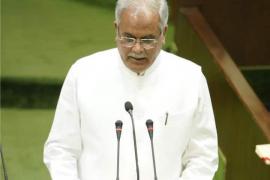 Chief Minister Bhupesh Baghel gave dozens of gifts to the employees and officers of the state, presented the first supplementary budget of six thousand thirty one crore, seventy five lakh, two thousand, nine hundred and seventy seven rupees for the financial year 2023-24 in the Legislative Assembly, Chhattisgarh , News,khabargali