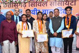 Valiant Children's Day, tribute to 4 brave Sahibzadas of sacrifice, Amar Jyoti Jahire of Korba, Chaya Vishwakarma of Mahasamund, Janvi Rajput of Dhamtari and Bhameshwari Nirmalkar of Dhamtari given gallantry award, Chief Minister Vishnu Dev Sai, Chhattisgarh Civil Society, Dr. Purnendu Saxena, Dr.  CP Advani, Dr. Surbhi Dubey, Senior Doctor Dr. Sandeep Dave, Dr.  Kuldeep Solanki, Dr. Ravi Choubey, Raipur, Chhattisgarh, Khabargali