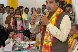Anirudhacharya Maharaj's temporary office, Dahi Handi Maidan located in Gudhiyari, Raipur, story telling, West MLA Rajesh Munat, storyteller Pradeep Mishra, Bageshwardham Government, Chhattisgarh, Khabargali.