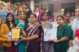 International Women's Day celebrated in Kaleva, the capital's stronghold. Gyandeep Women's Self Help Group and JCI Raipur Wamanjali Zone 9 honored each other, Mrs. Rekha Tiwari, Senior Director Mrs. Sarita Sharma and Padmashree Payal Tiwari, Mrs. Archana Dwivedi, Secretary Parul Aggarwal,  Chhattisgarh, Khabargali