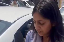 Swati Maliwal narrated the brutality of Vibhav, slapped me seven-eight times, hurt my sensitive organs, pulled my shirt up, Aam Aadmi Party, AAP, MP Swati Maliwal, Delhi Chief Minister Arvind Kejriwal, statement in front of magistrate in Tis Hazari court against Chief Minister's aide Vibhav Kumar, Khabargali