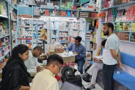 Food and Drug Administration's surprise inspection, samples of suspicious medicines and food supplements were taken, Raipur, Chhattisgarh, Khabargali