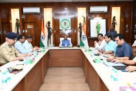 Chief Minister Vishnudev Sai is reviewing the work of Home and Jail Department in his residence office...  cg news cm vishnudev politics news khabrgali 