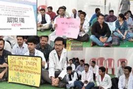 Junior doctors of Raipur go on strike, OPD services of Ambedkar Hospital halted, protest expressed in Kolkata rape murder case, Association President Dharmendra Kumar Singh and General Secretary Naveen Kumar Kothari, Raipur, Chhattisgarh, Khabargali
