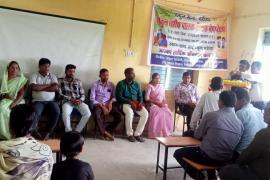 Cluster level parent-teacher mega meeting organized in High School Charoda, cluster principal Mrs. Kavita Dhruv did it. Chief guest Charoda Sarpanch Charandas Kosle and special guest Deputy Sarpanch Sitaram Sahu, Patwari Mrs. Mamta Sahu, Patwari Tarun Verma, Rewarih Sarpanch P. Pokhan Sahu, Dr. Gajendra Nishad, Teacher Dr. Arun Kumar Verma, Chhattisgarh, Khabargali
