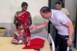 Health Minister arrives for surprise inspection, orders to issue notice to cleaning company  cg raipurnews chhattisgarhnews khabargali 